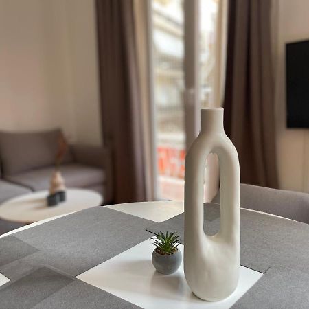 Daisy Apartment 15 Min To Acropolis Athens Ngoại thất bức ảnh