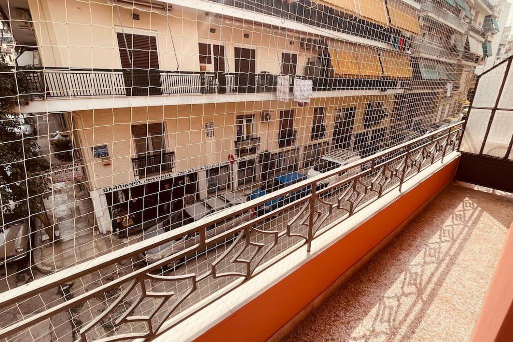 Daisy Apartment 15 Min To Acropolis Athens Ngoại thất bức ảnh